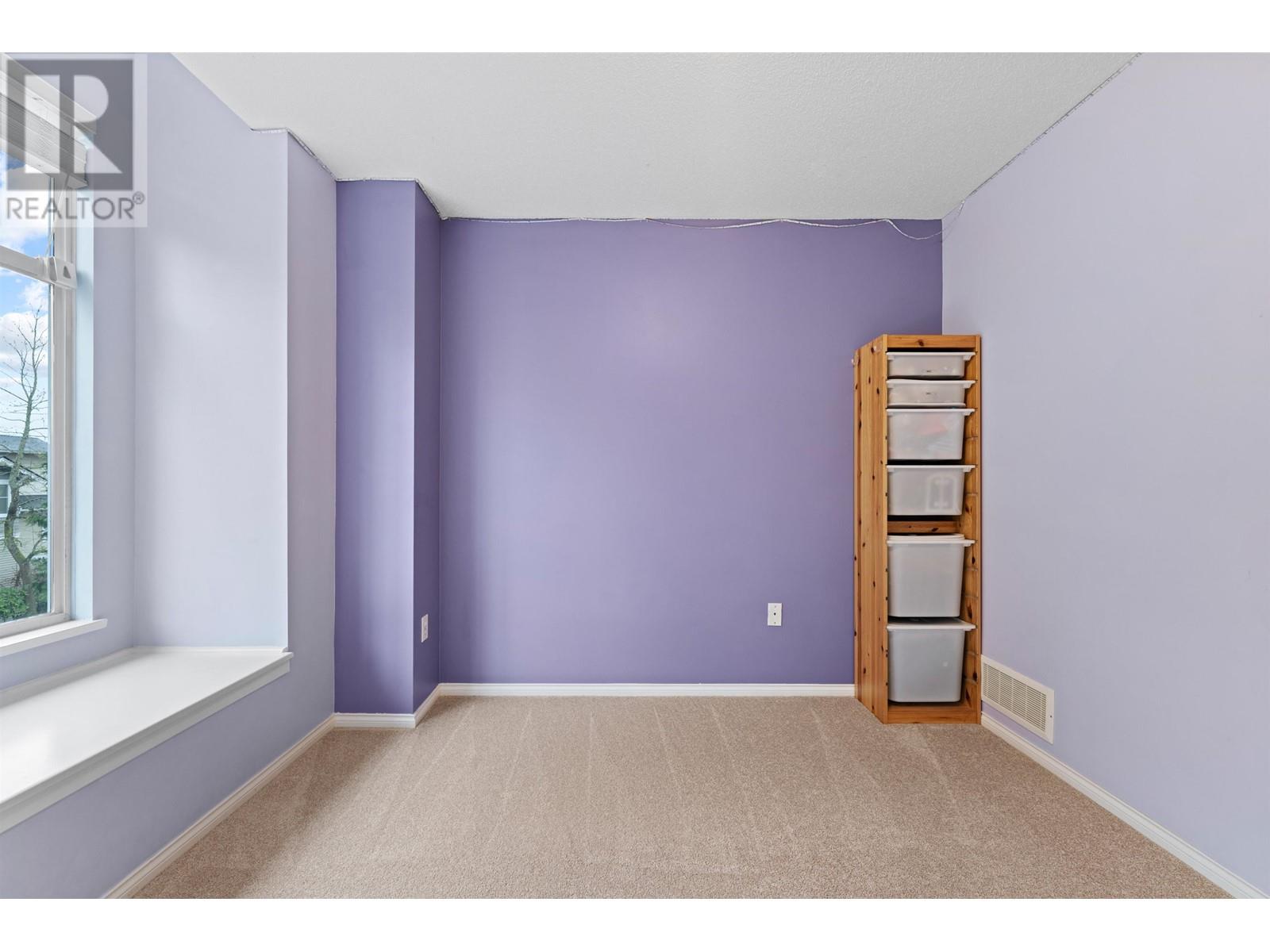 Listing Picture 26 of 35 : 77 6588 BARNARD STREET, Richmond / 烈治文 - 魯藝地產 Yvonne Lu Group - MLS Medallion Club Member