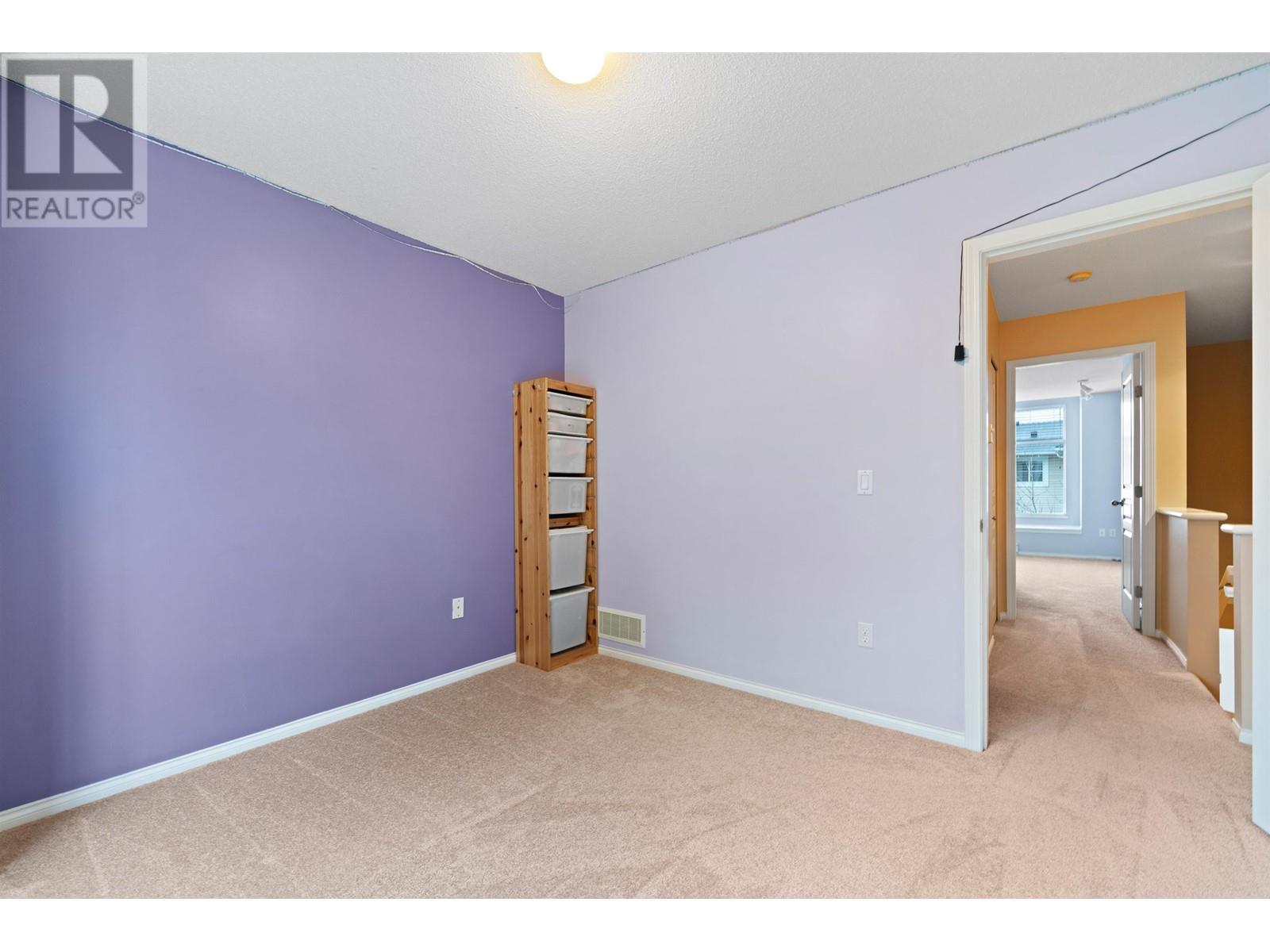 Listing Picture 27 of 35 : 77 6588 BARNARD STREET, Richmond / 烈治文 - 魯藝地產 Yvonne Lu Group - MLS Medallion Club Member