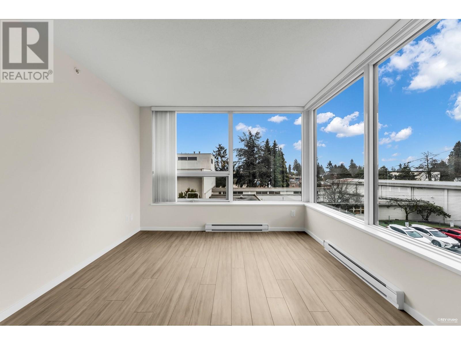 302 6658 Dow Avenue, Burnaby, British Columbia  V5H 0C7 - Photo 2 - R2971340