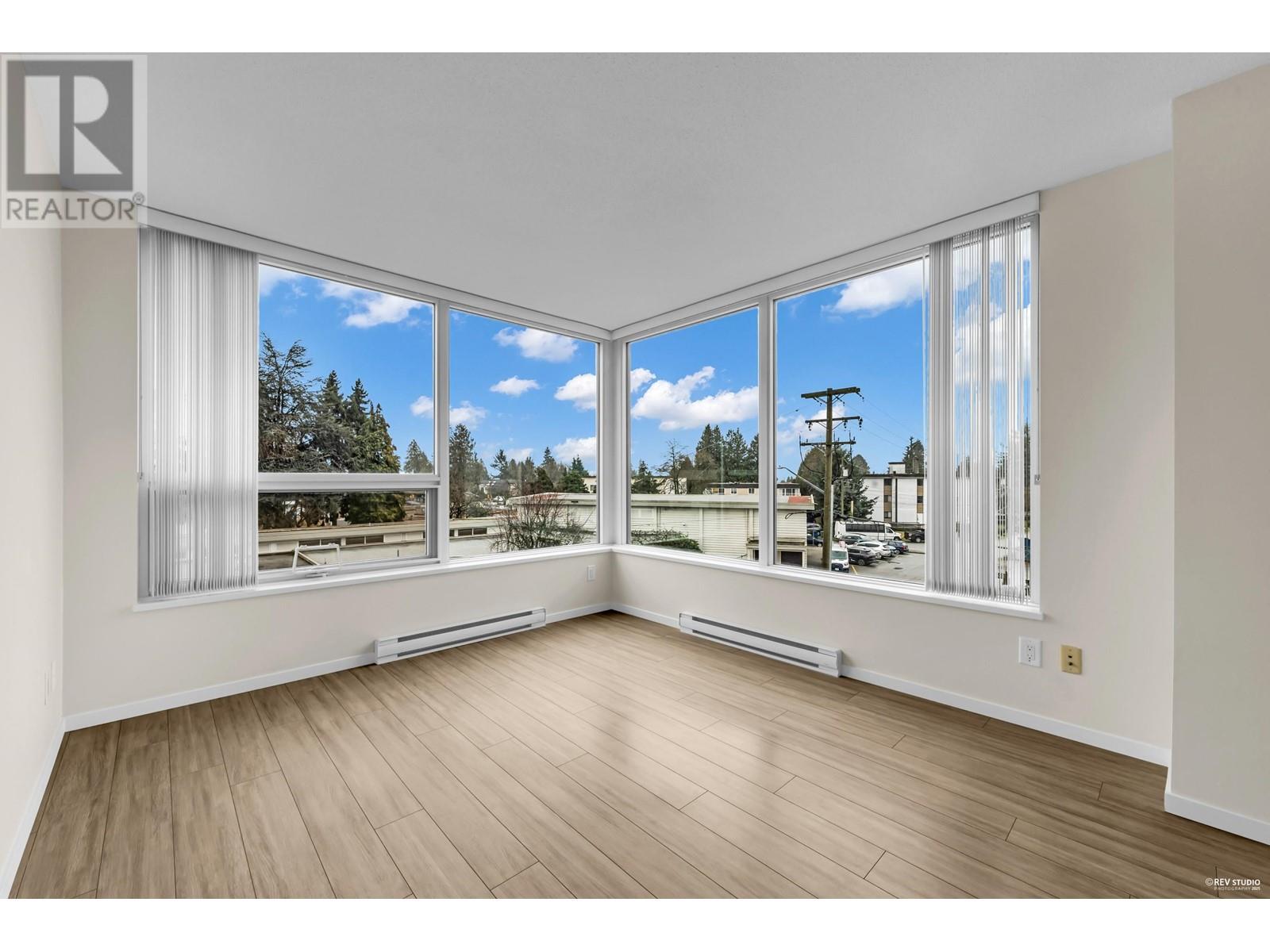 302 6658 Dow Avenue, Burnaby, British Columbia  V5H 0C7 - Photo 4 - R2971340
