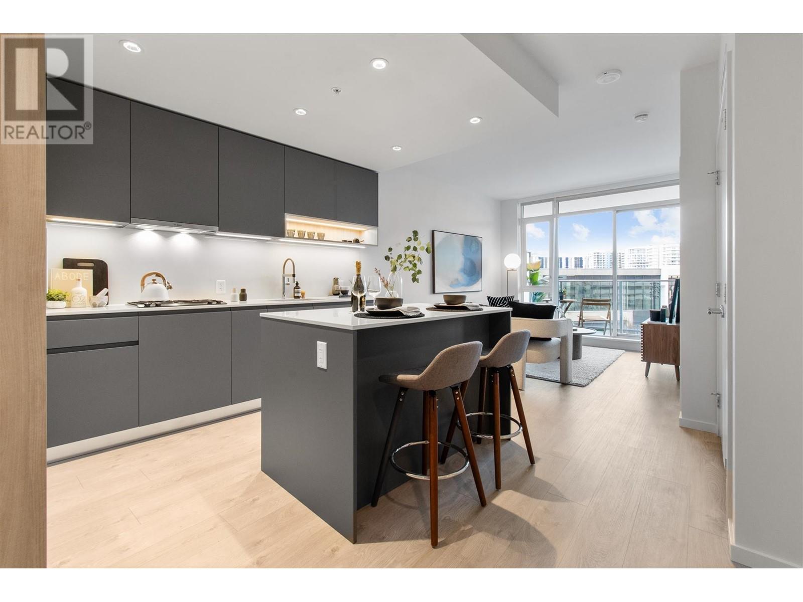 319 6788 MINORU BOULEVARD, richmond, British Columbia