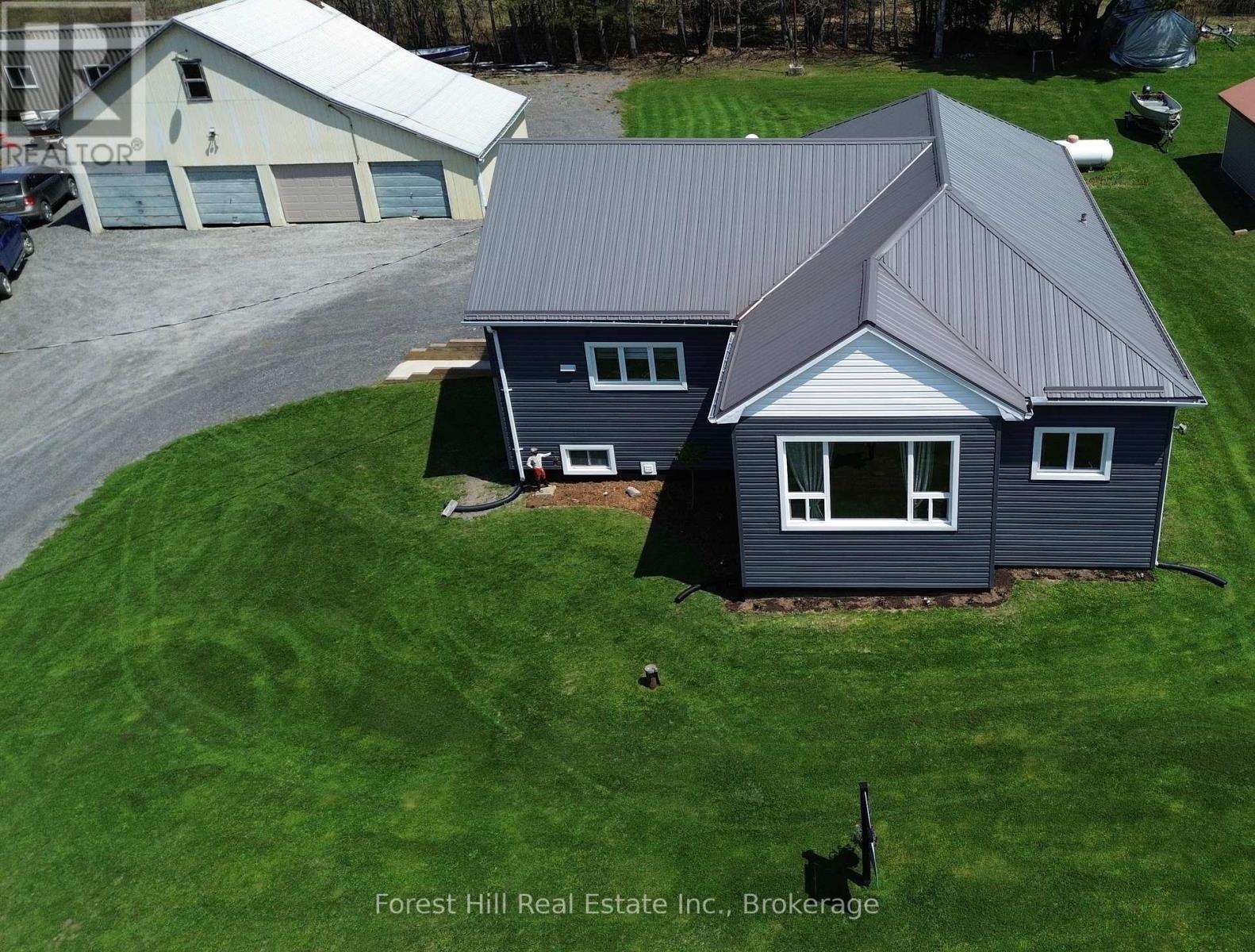 11946 Hwy 522 Highway, Parry Sound Remote Area, Ontario  P0H 1S0 - Photo 35 - X11991327