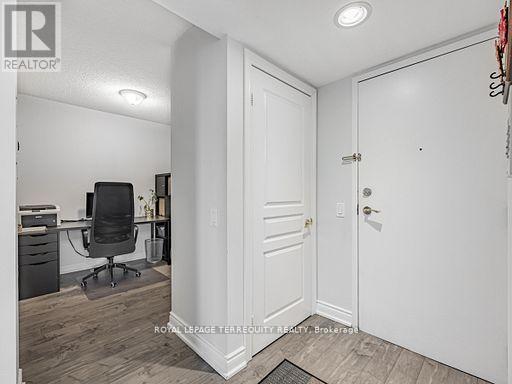 Property at 1719 - 15 NORTHTOWN WAY image 2