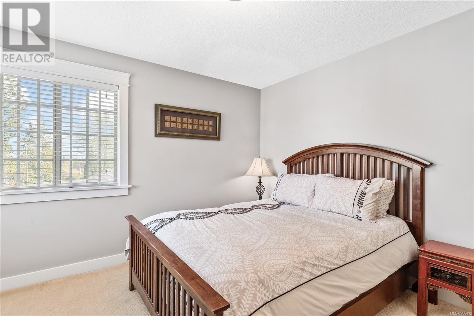 Property at 423 Craig St image 2