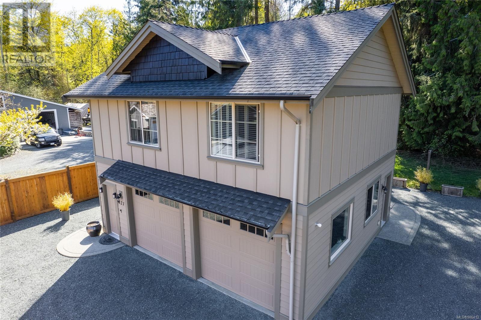 Property at 423 Craig St image 4