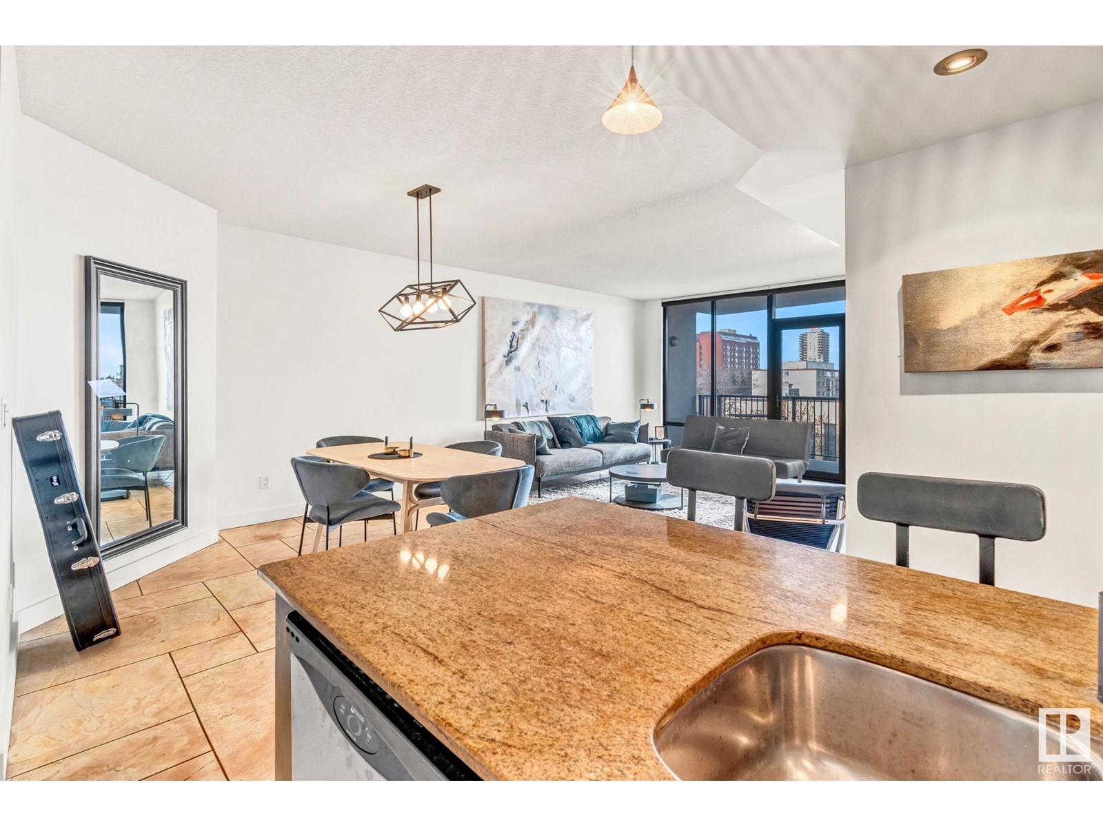 #403 10028 119 St Nw Nw, Edmonton, Alberta  T5K 1Y8 - Photo 17 - E4423124