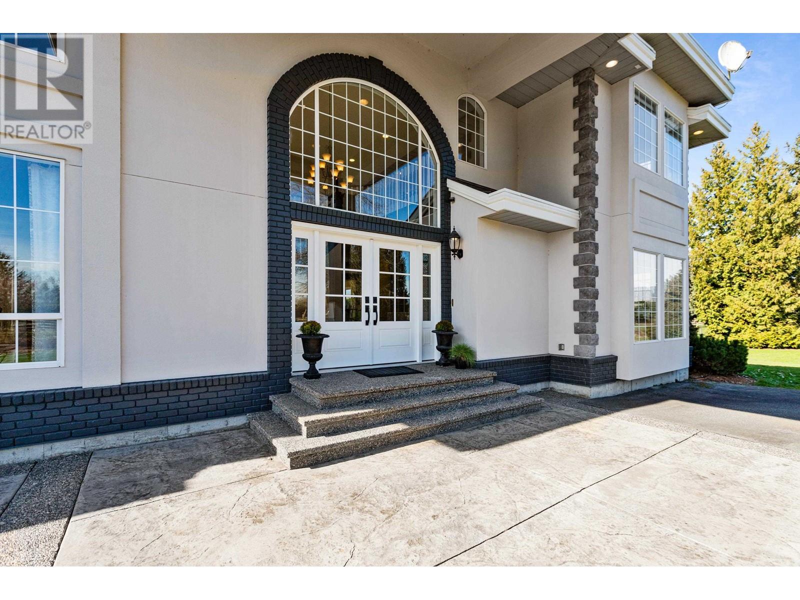 14531 Charlier Road, Pitt Meadows, British Columbia  V3Y 2T8 - Photo 3 - R2963812