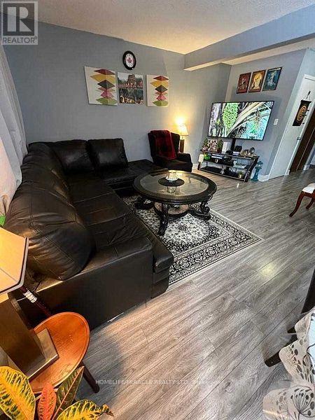 96 Carleton Place, Brampton, Ontario  L6T 3Z4 - Photo 8 - W11991550