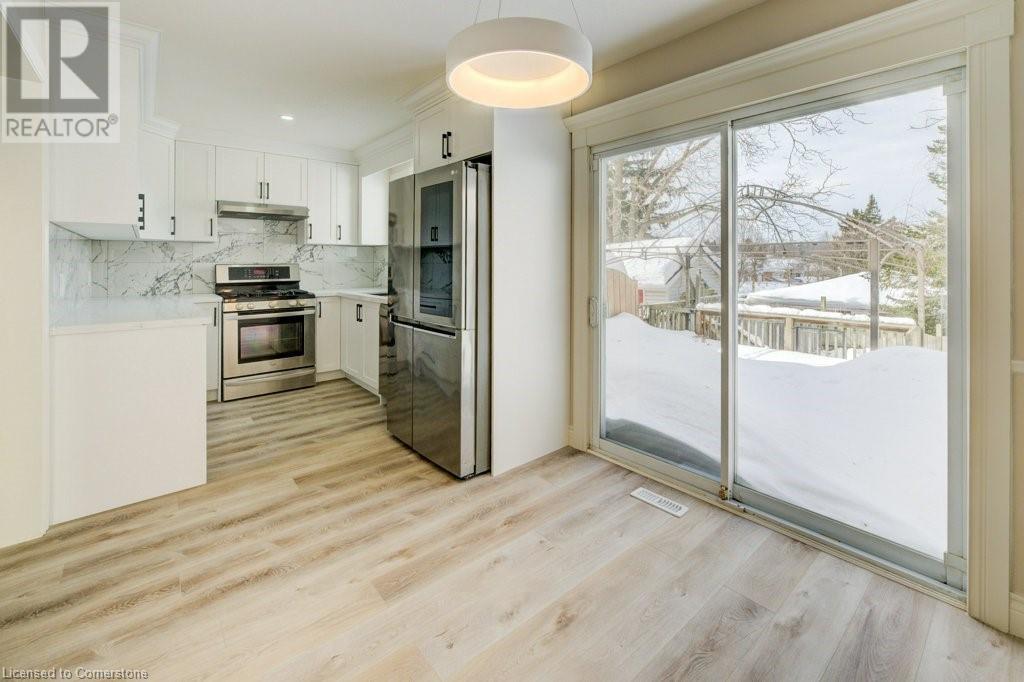 144 Mooregate Crescent, Kitchener, Ontario  N2M 2G1 - Photo 13 - 40700184