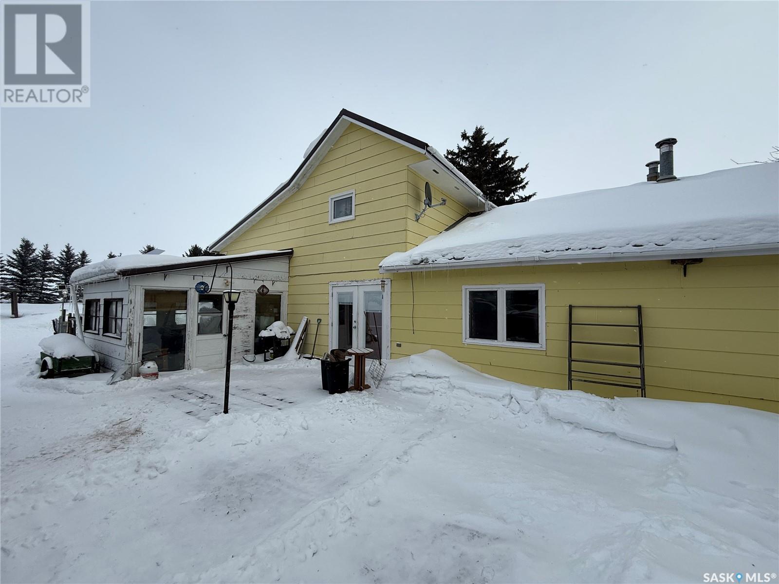 . Railway Avenue, Gladmar, Saskatchewan  S0C 1A0 - Photo 4 - SK996027