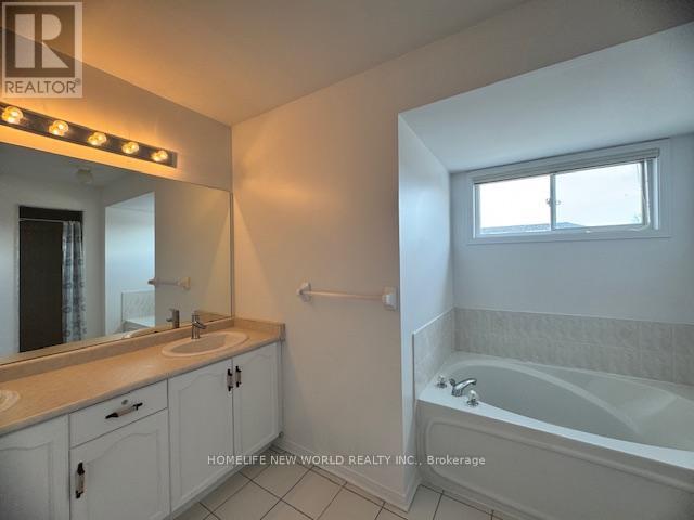 113a - 18 Clark Avenue W, Vaughan, Ontario  L4J 8H1 - Photo 22 - N11991614