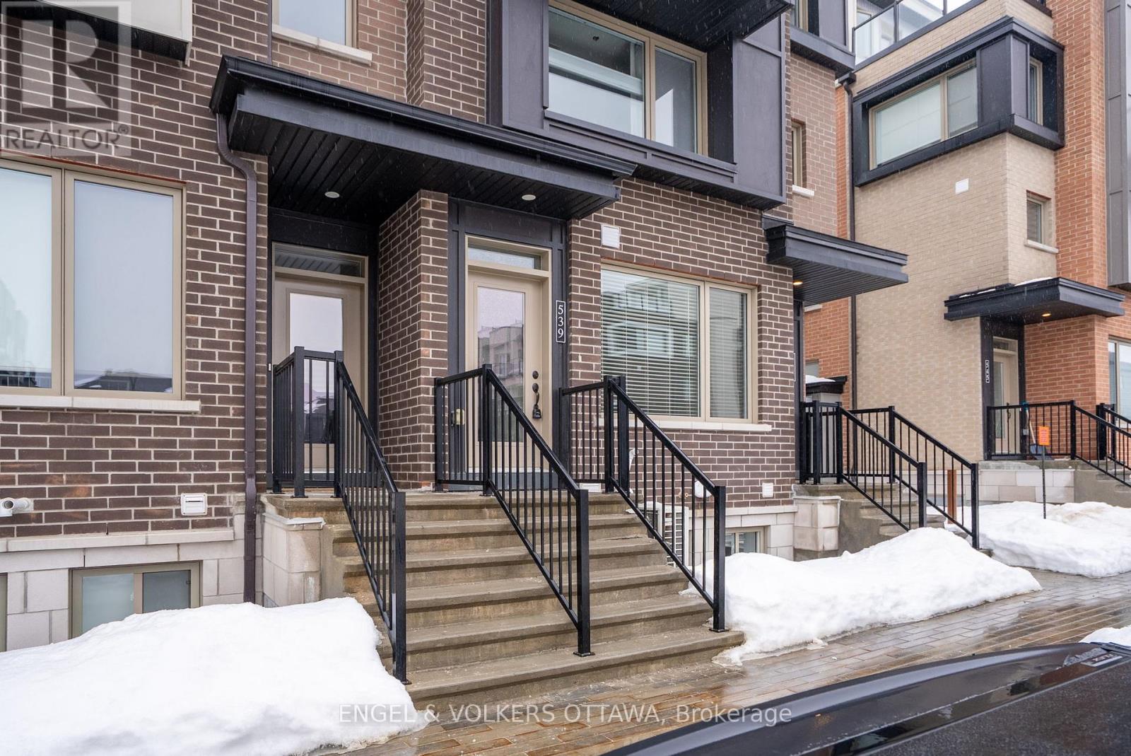 539 TAKAMOSE PRIVATE Ottawa