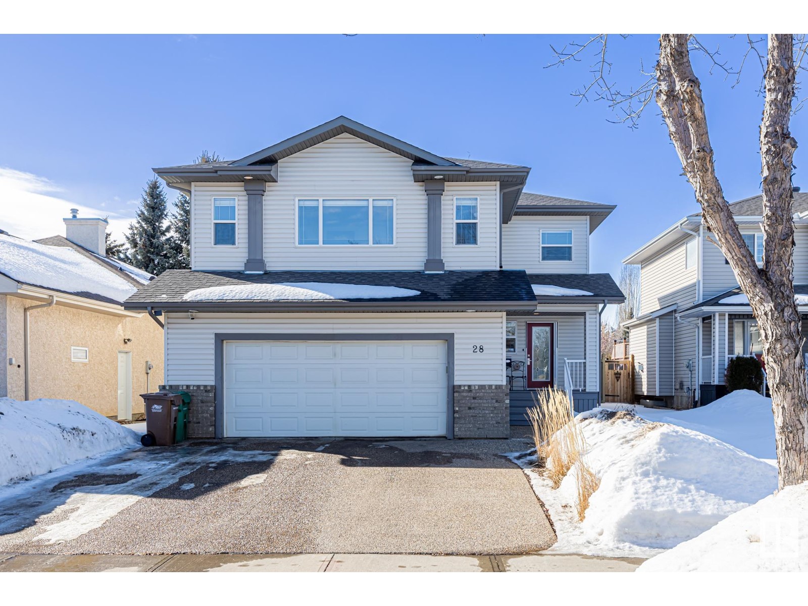 Property at 28 EASTCOTT DR image 1