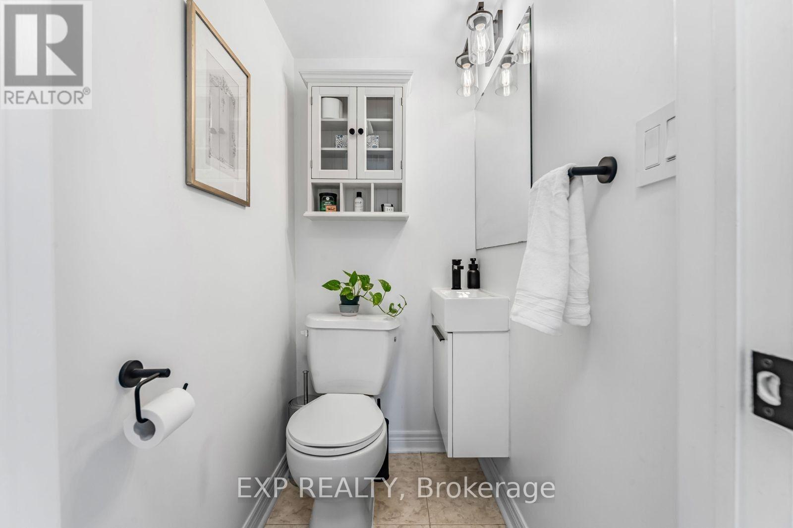 215 - 870 Jane Street, Toronto, Ontario  M6N 4C2 - Photo 15 - W11991627