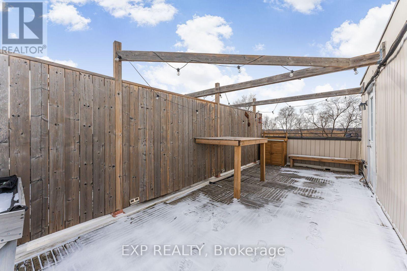 215 - 870 Jane Street, Toronto, Ontario  M6N 4C2 - Photo 26 - W11991627