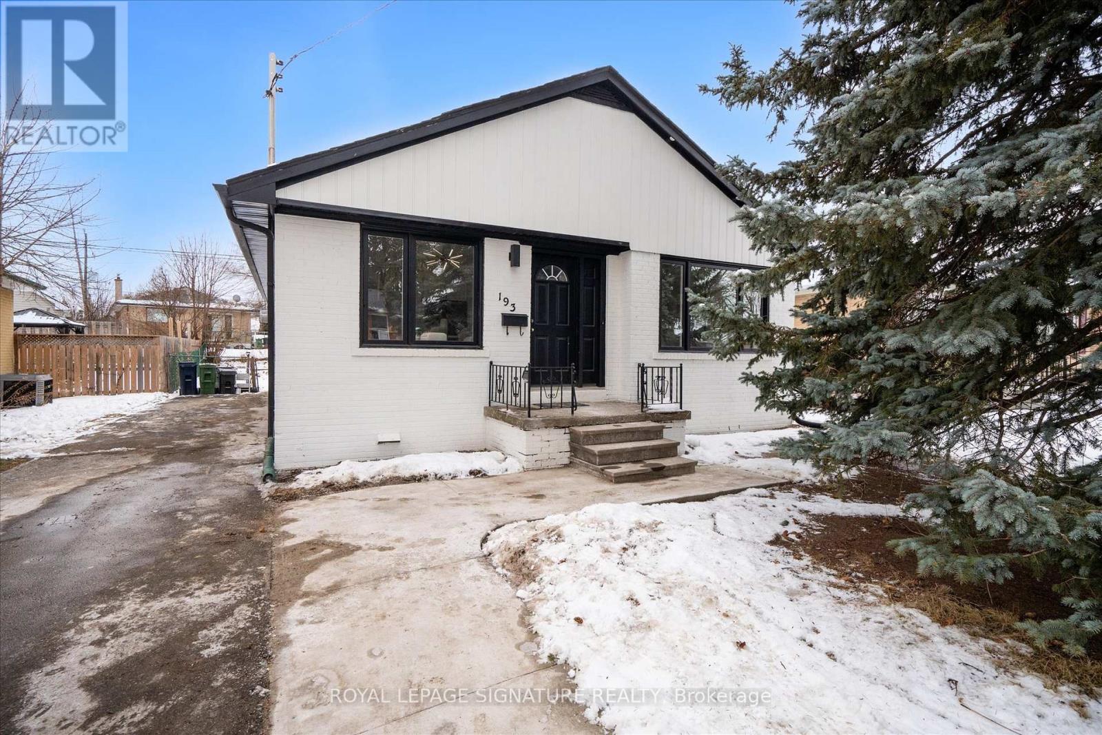 193 Elmhurst Drive, Toronto (Rexdale-Kipling), Ontario  M9W 2L2 - Photo 2 - W11991672