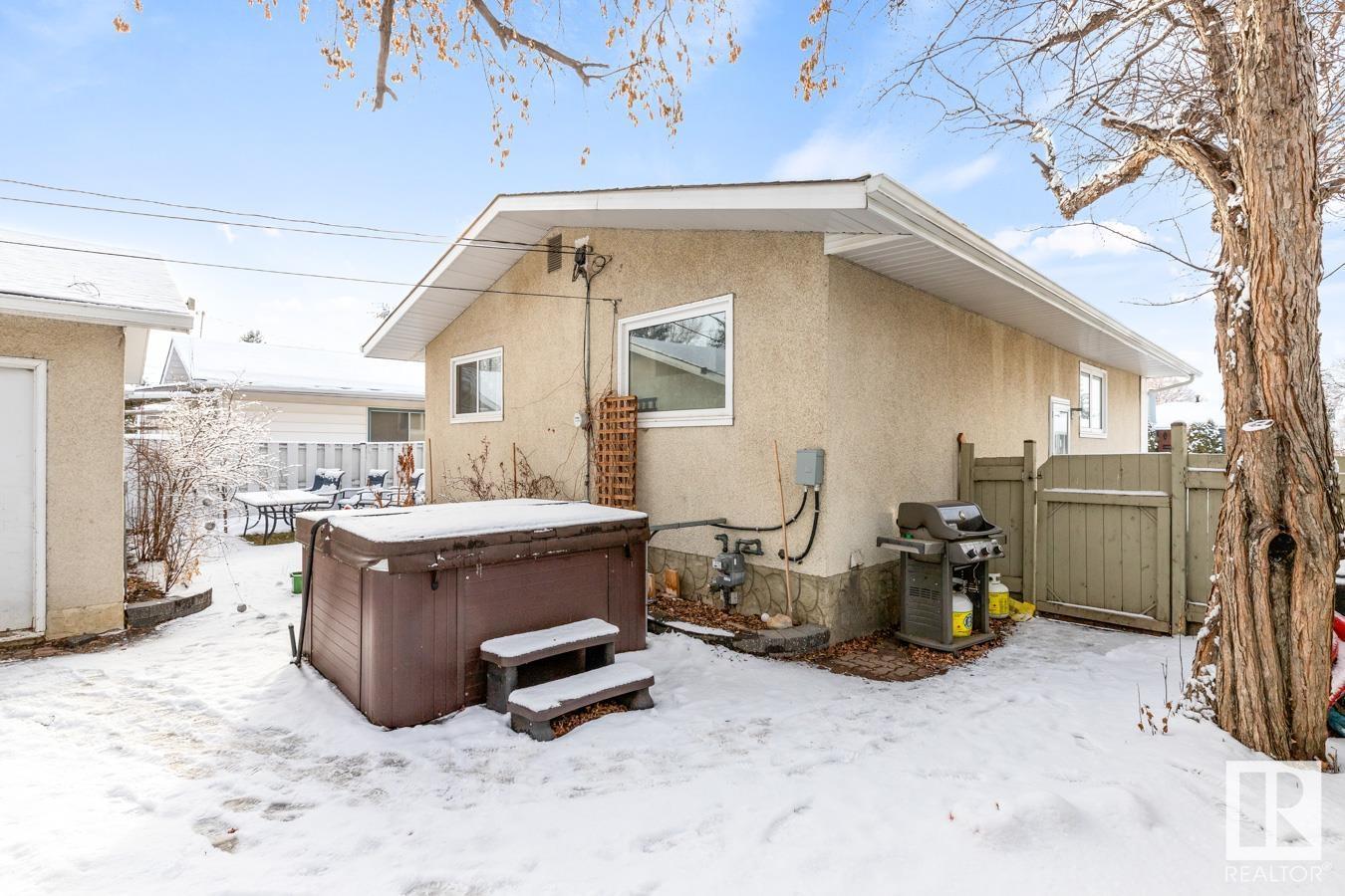 3523 111a St Nw, Edmonton, Alberta  T6J 1E9 - Photo 35 - E4423143