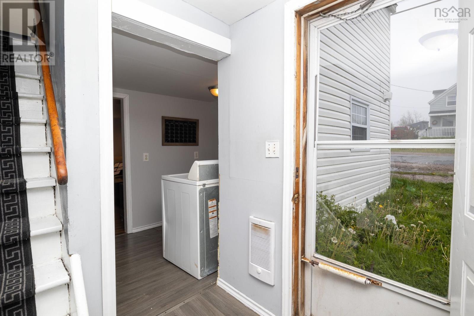 66 School Street, Glace Bay, Nova Scotia  B1A 1J4 - Photo 5 - 202503724