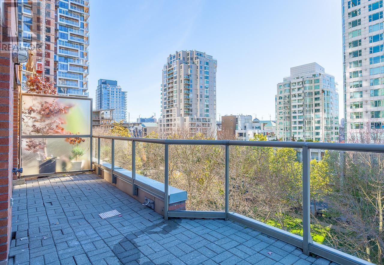 504 1488 Hornby Street, Vancouver, British Columbia  V6Z 1X3 - Photo 16 - R2969458