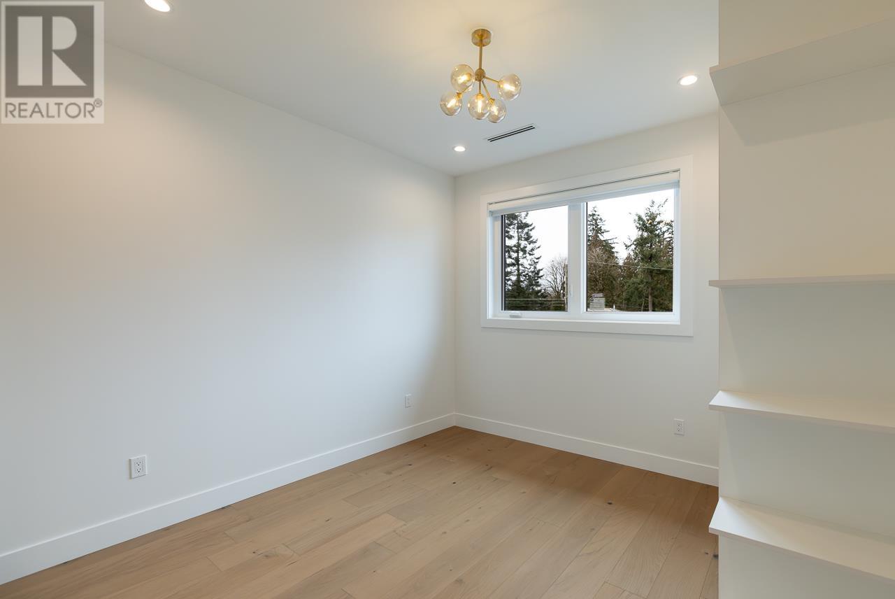 8057 18th Avenue, Burnaby, British Columbia  V3N 1J9 - Photo 24 - R2971386