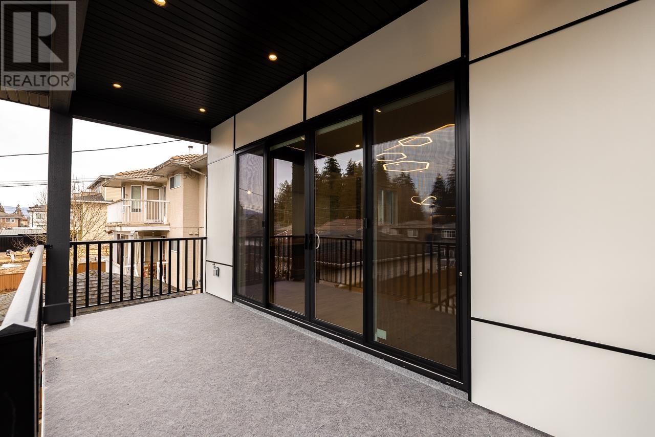 8057 18th Avenue, Burnaby, British Columbia  V3N 1J9 - Photo 38 - R2971386