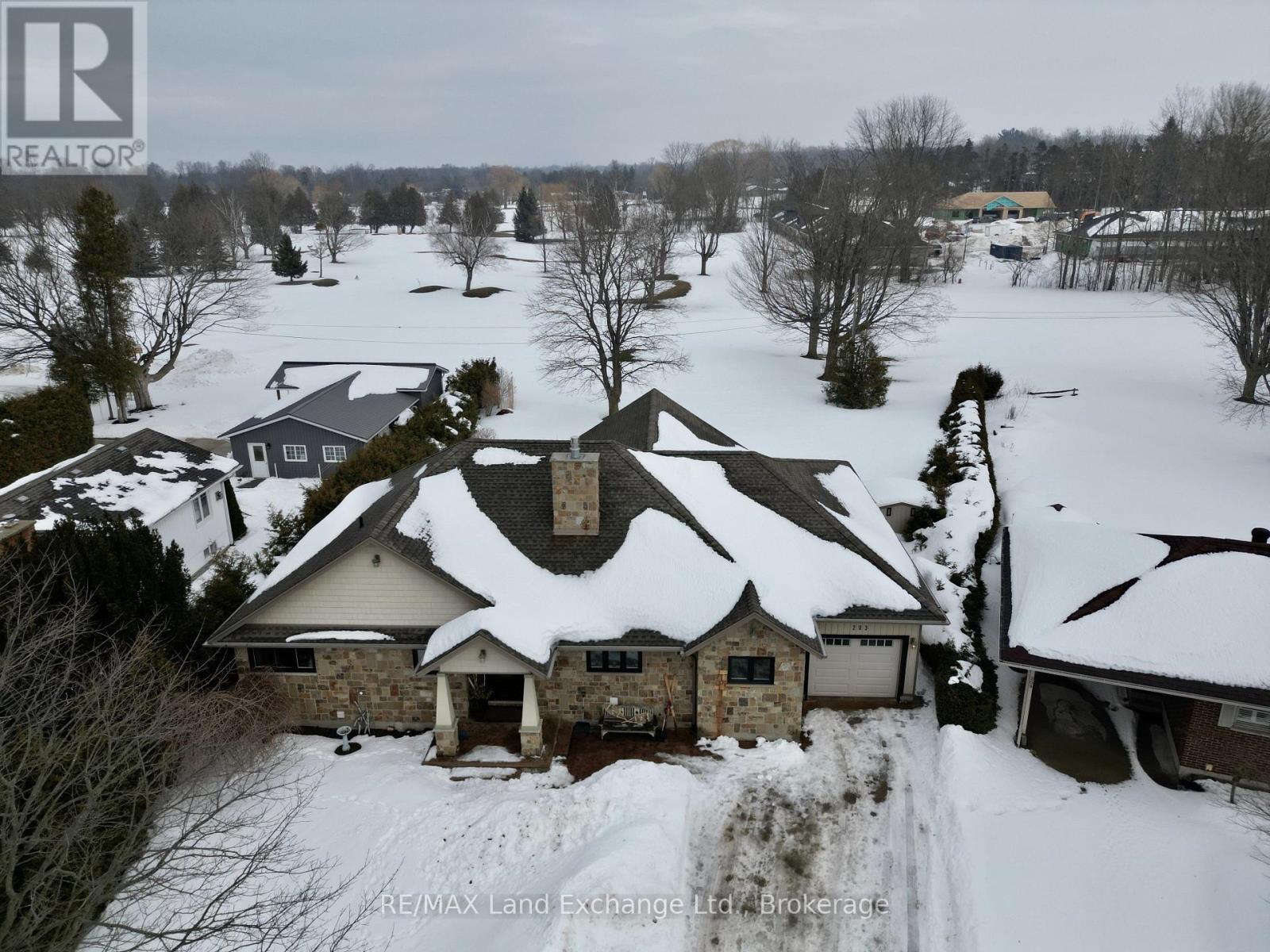 203 Campbell Crescent, Kincardine, Ontario  N2Z 1B9 - Photo 2 - X11991761