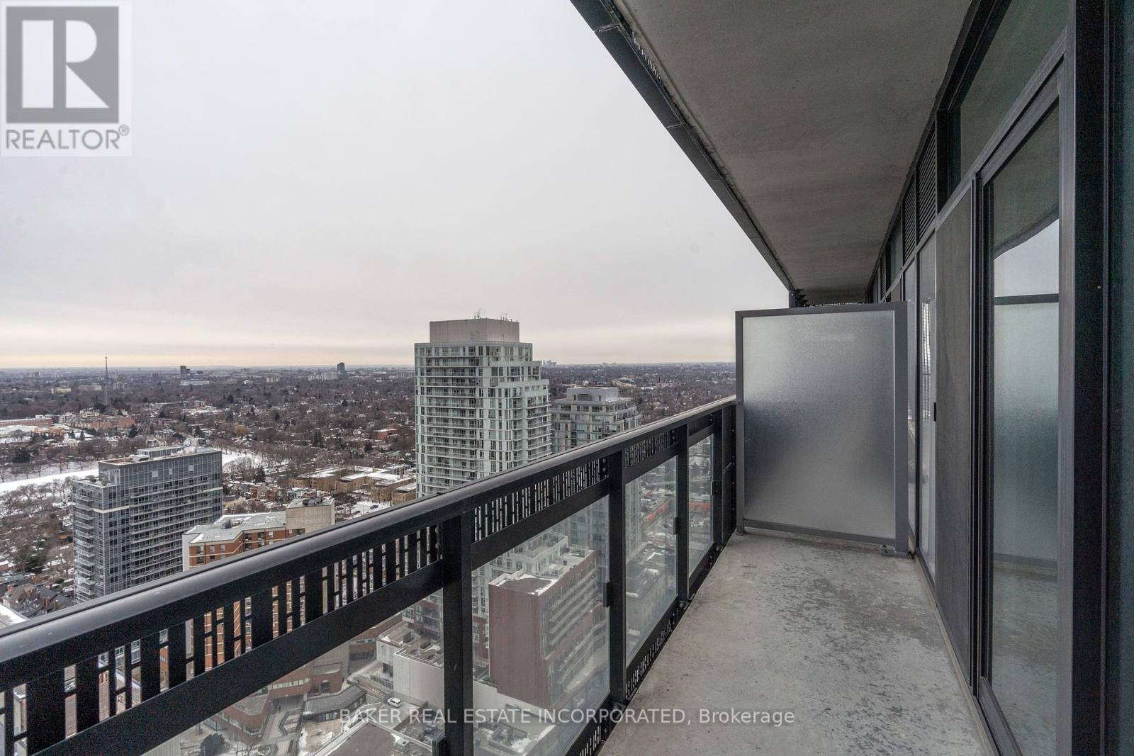 3303 - 15 Roehampton Avenue, Toronto, Ontario  M4P 0C2 - Photo 7 - C11991767