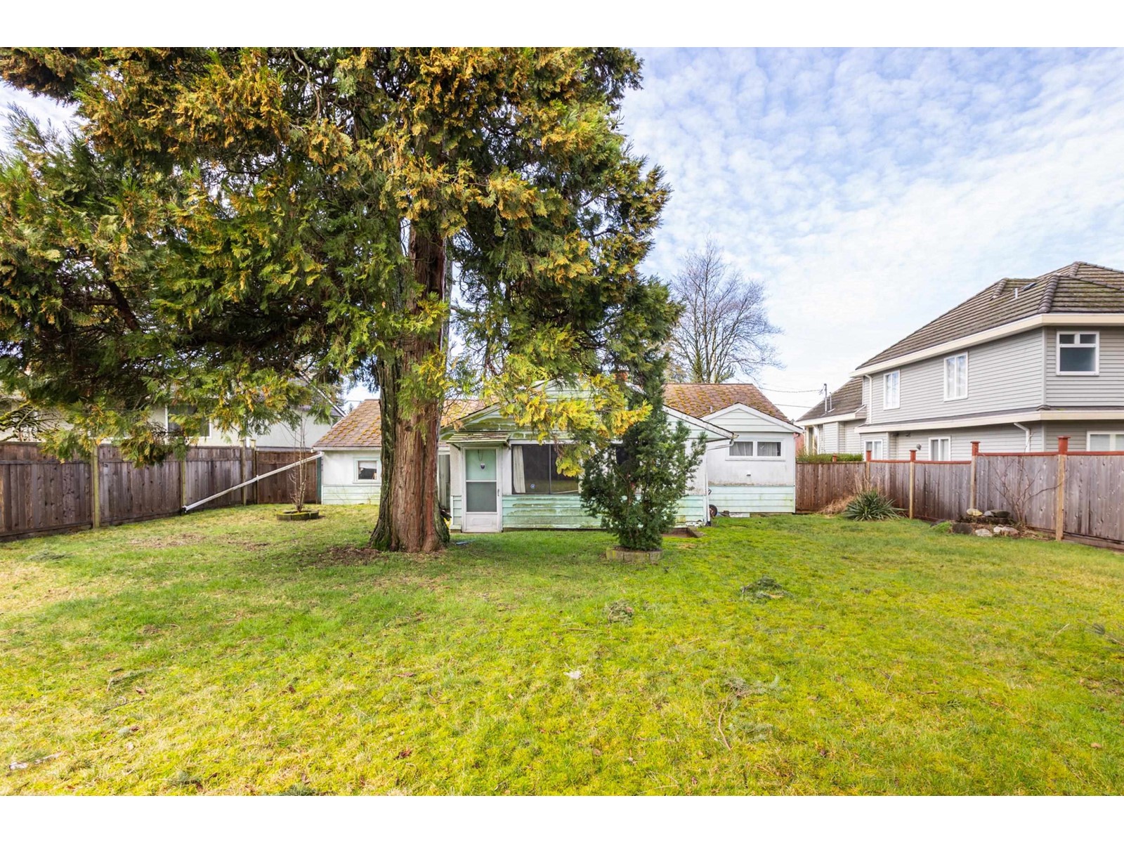 Property at 10872 139A STREET image 3