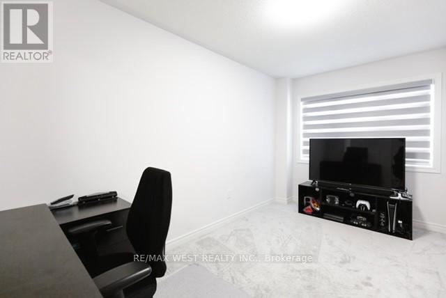 31 Frederick Taylor Way, East Gwillimbury, Ontario  L0G 1M0 - Photo 15 - N11991738