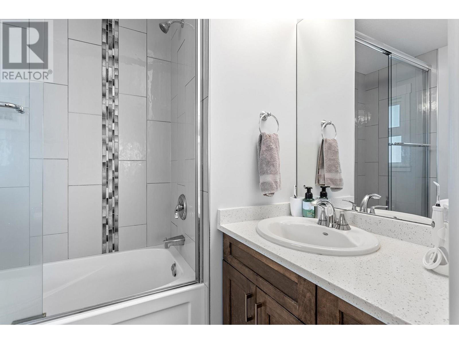 1120 Rochester Avenue, Coquitlam, British Columbia  V3K 2X4 - Photo 17 - R2970728