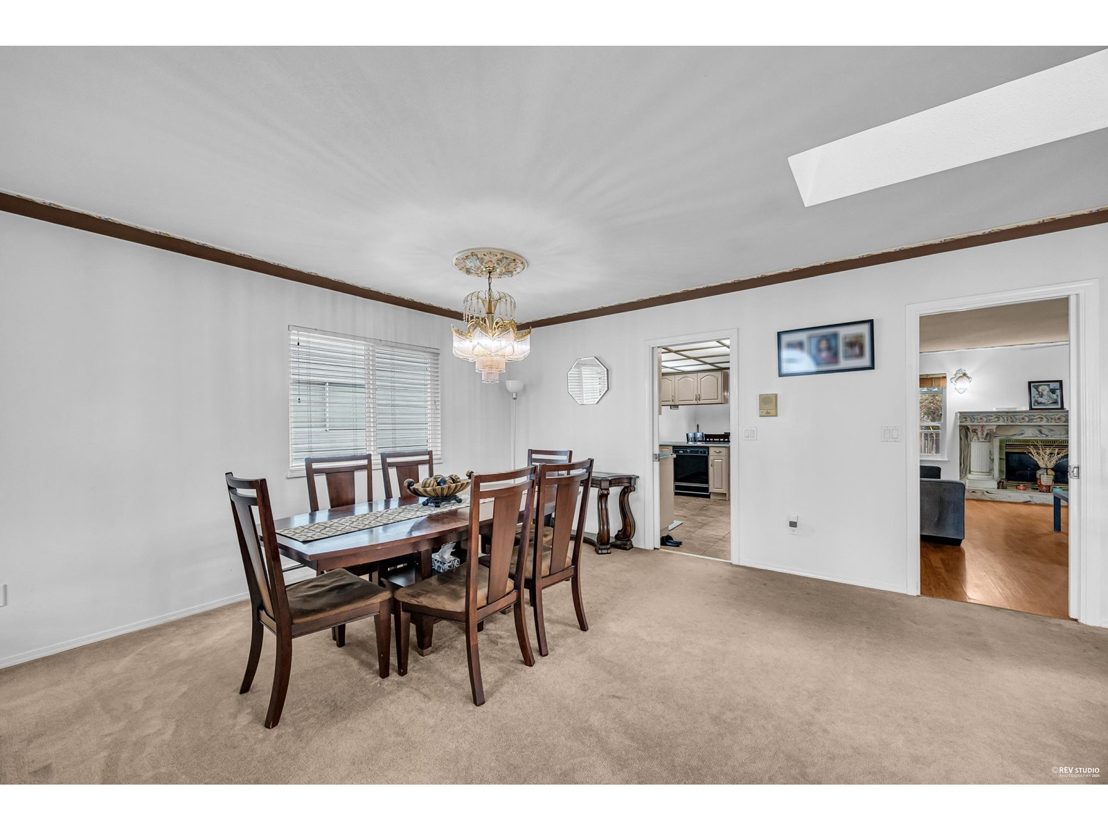 6634 124 Street, Surrey, British Columbia  V3W 0Z3 - Photo 3 - R2970036