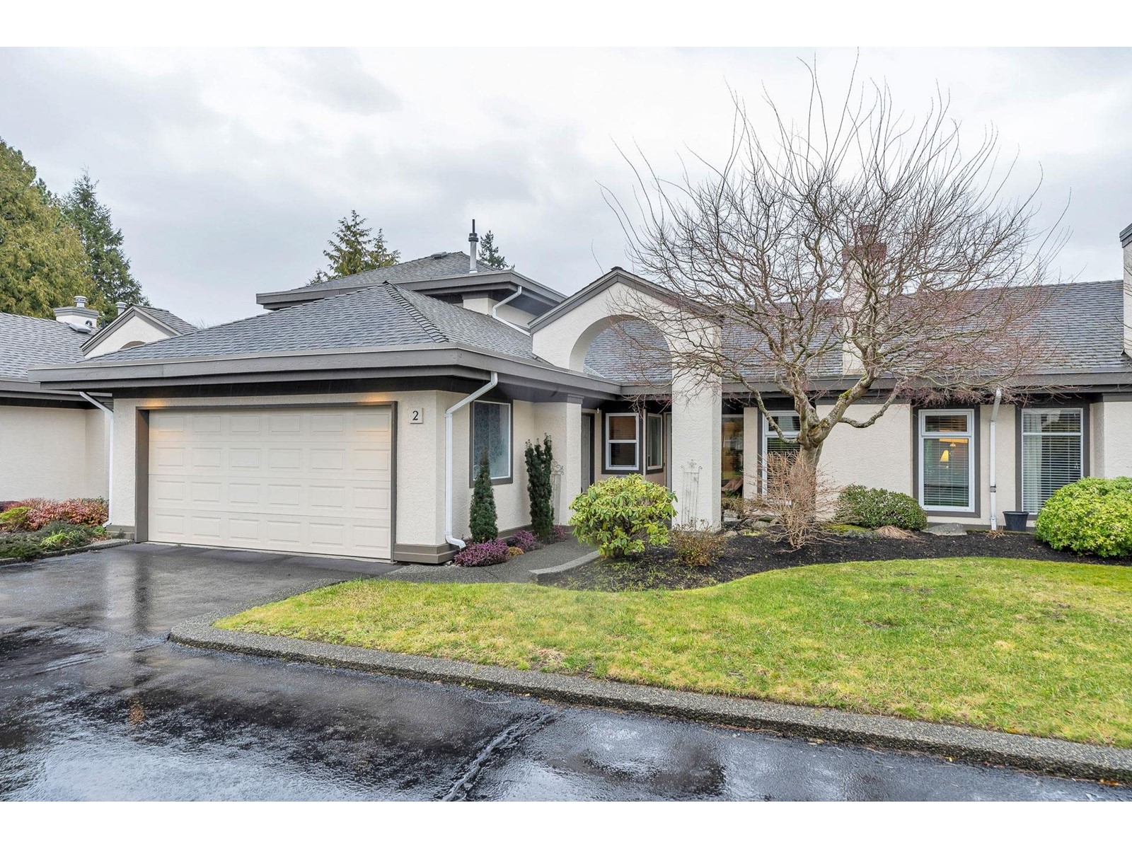 Property at 2 12923 17 AVENUE image 3