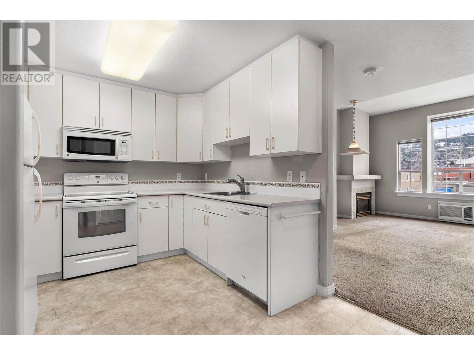 Property at 554 Seymour Street Unit# 416 image 3