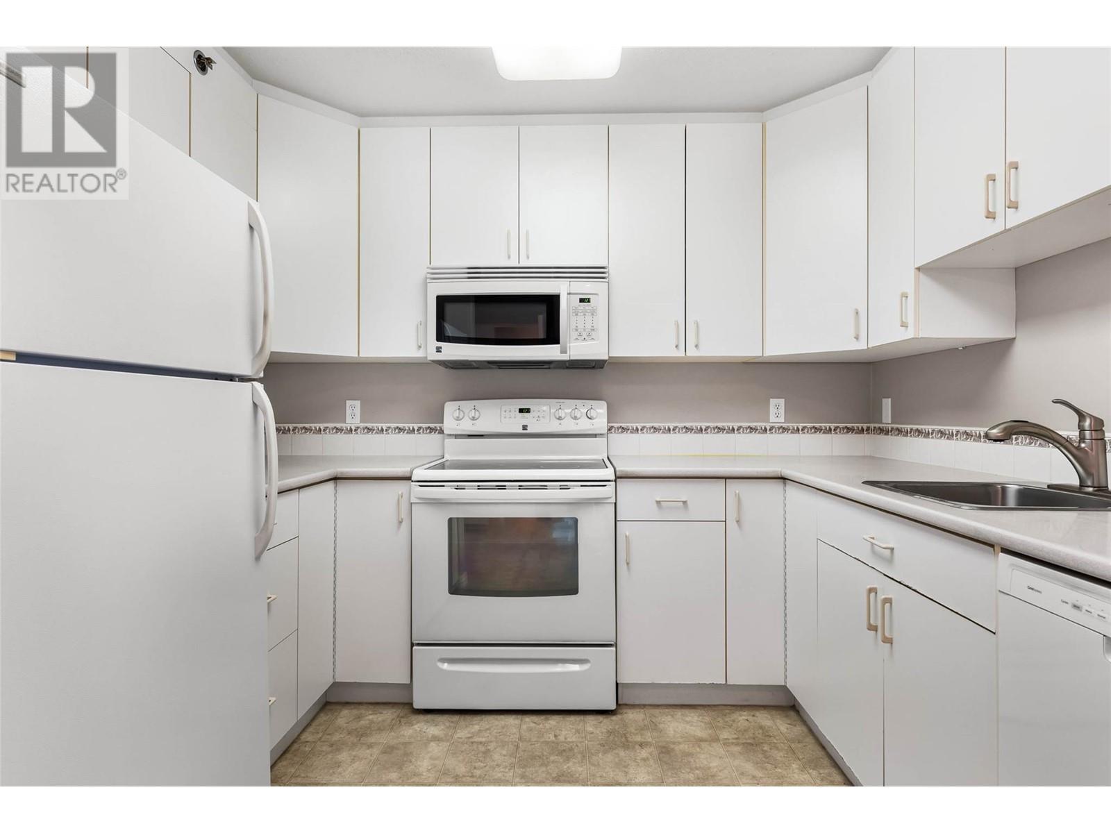 Property at 554 Seymour Street Unit# 416 image 4