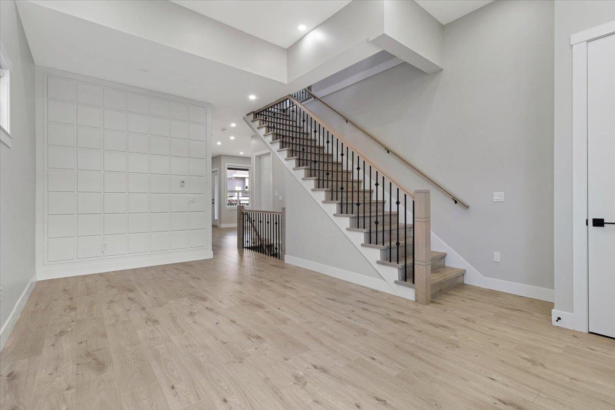 Property at 14703 62A AVENUE image 2