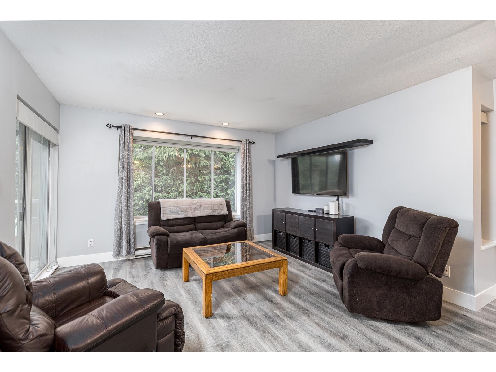 Property at 906 1750 MCKENZIE ROAD image 4