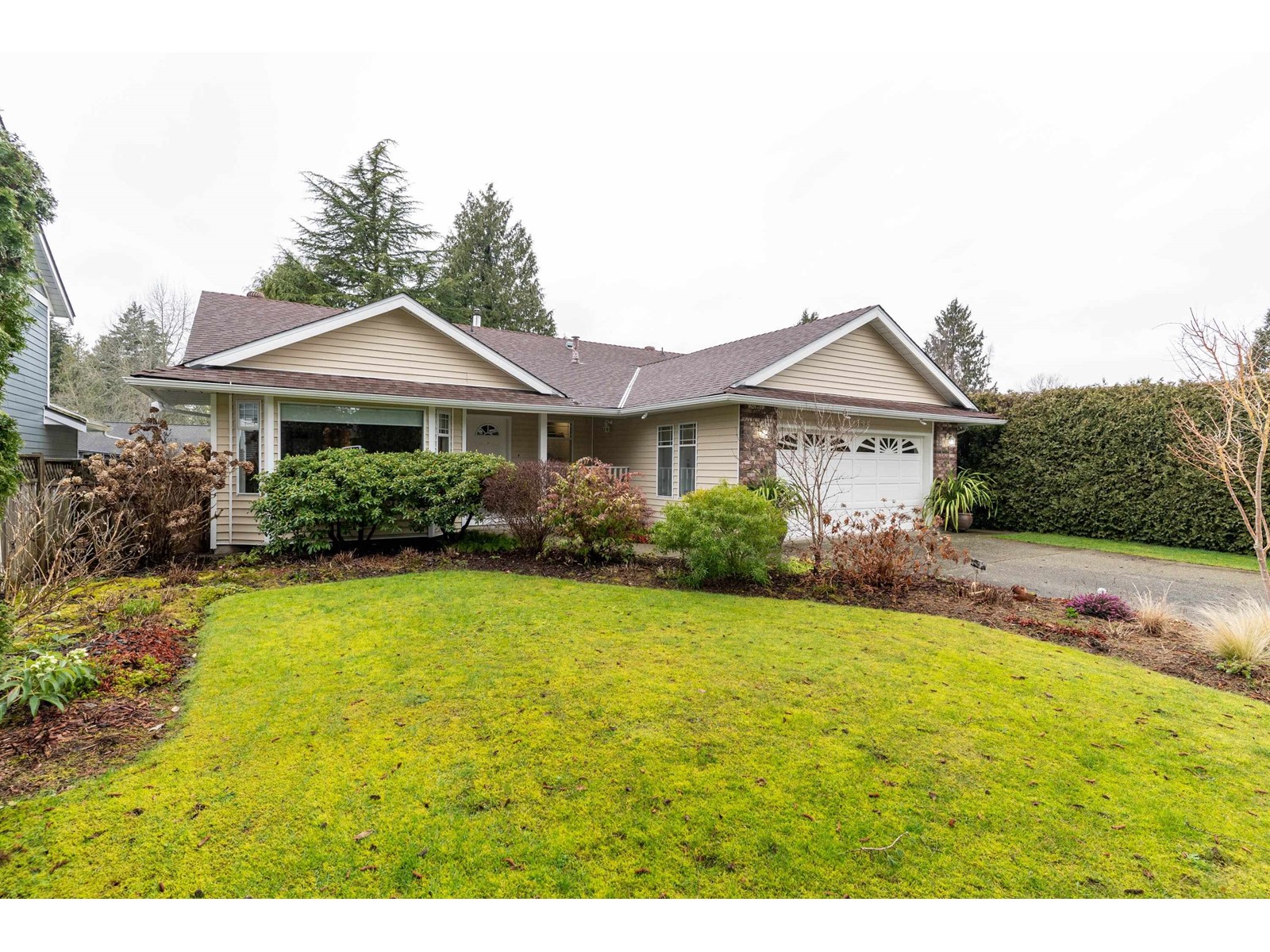 Property at 1135 163B STREET image 4