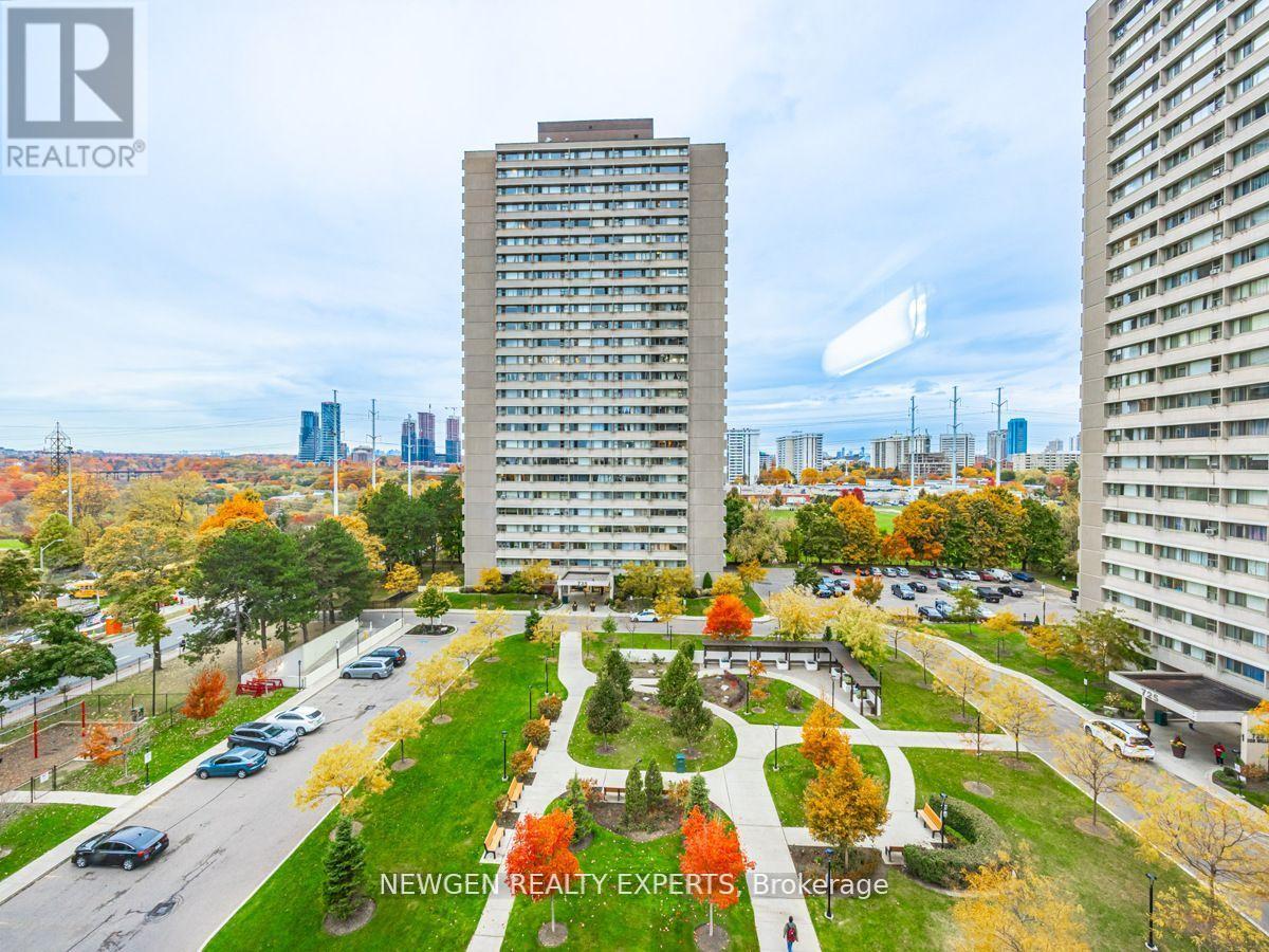 802 - 715 DON MILLS ROAD, Toronto, Ontario