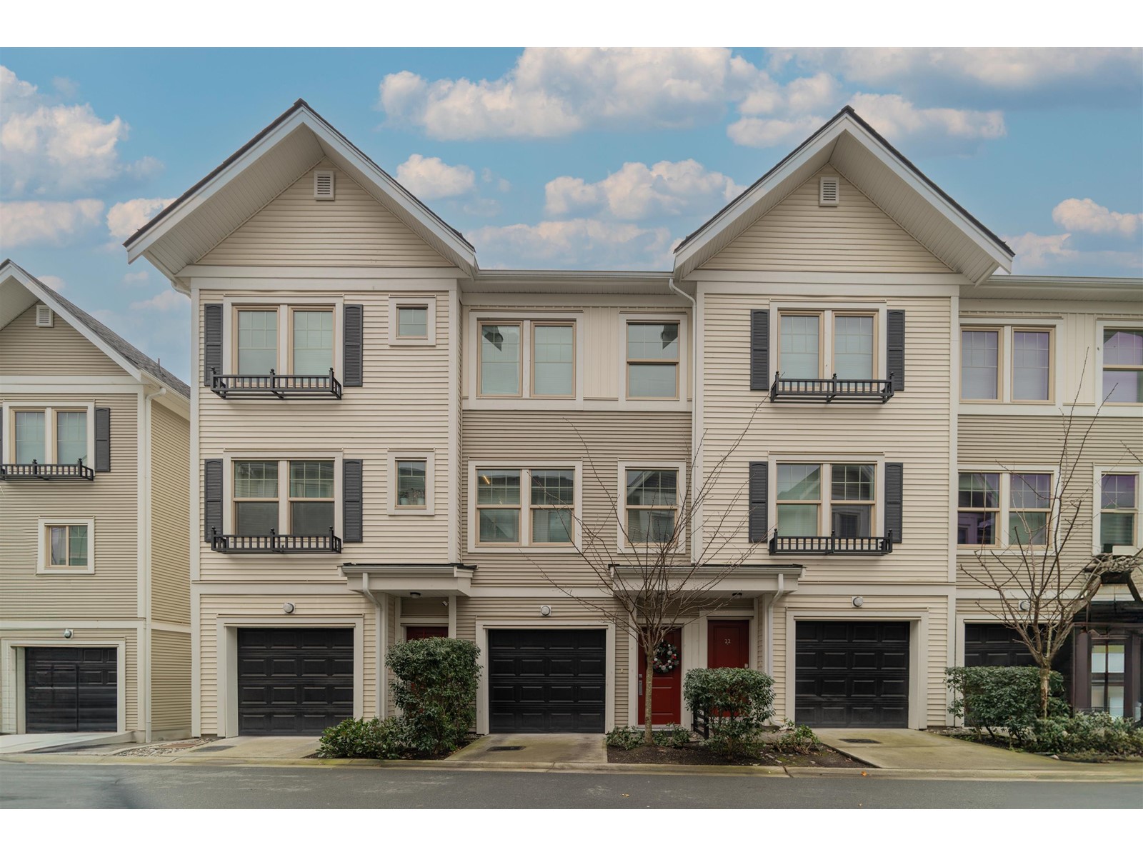 Property at 21 2796 ALLWOOD STREET image 1