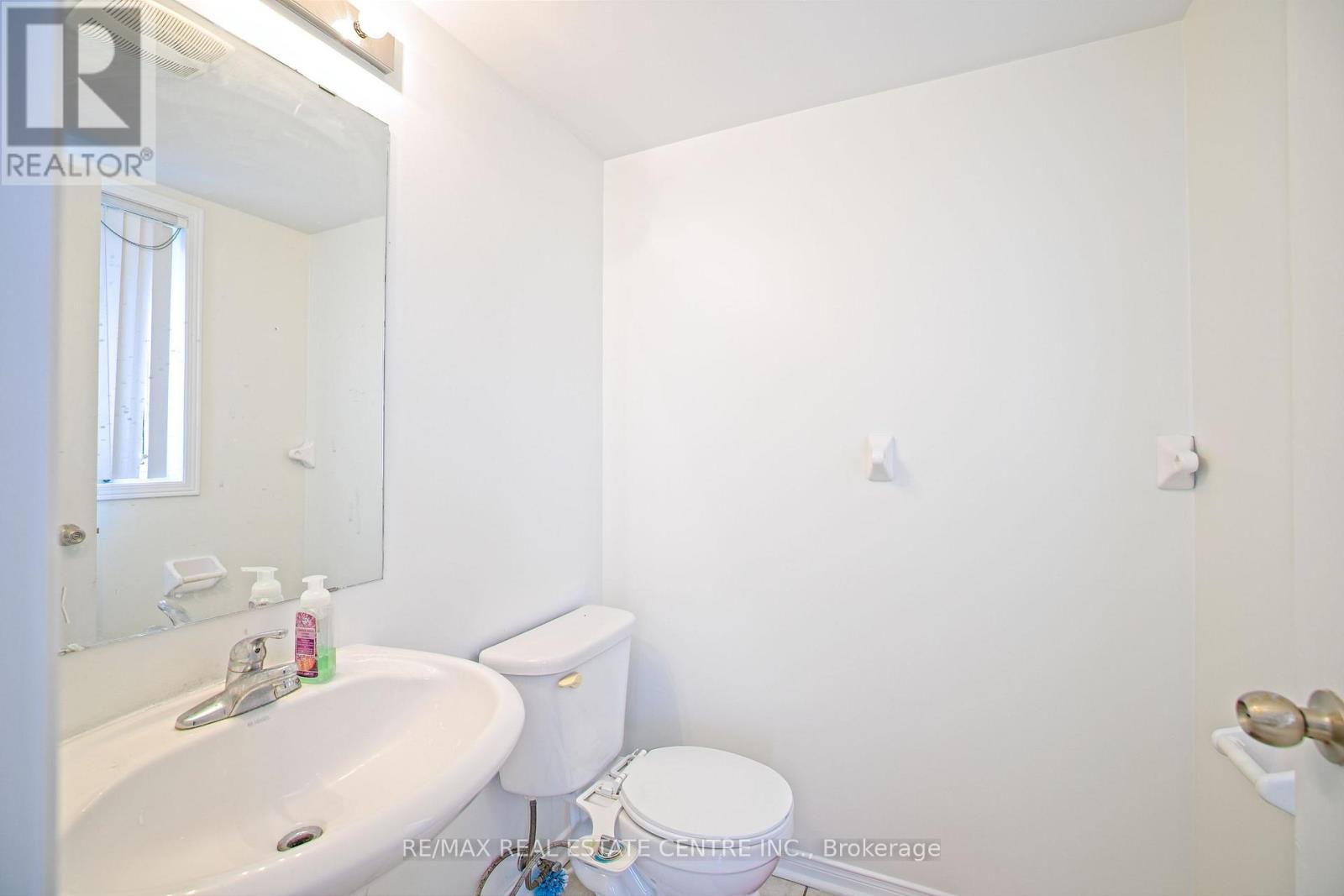 99 - 60 Fairwood Circle, Brampton, Ontario  L6R 0Y6 - Photo 18 - W11991816