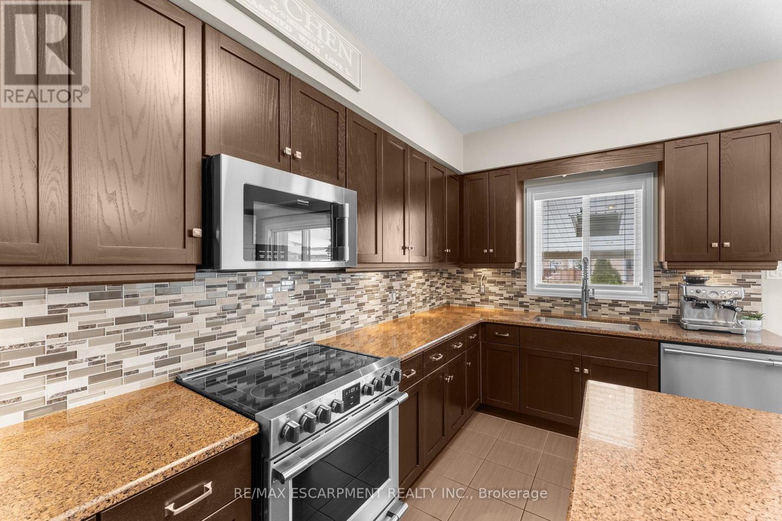 2482 Evans Boulevard, London, Ontario  N6M 0B1 - Photo 8 - X11991817