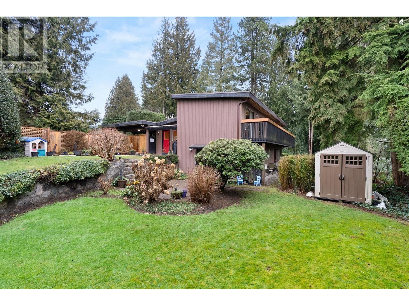 300 Loach Place, North Vancouver, British Columbia  V7G 2A3 - Photo 38 - R2970209