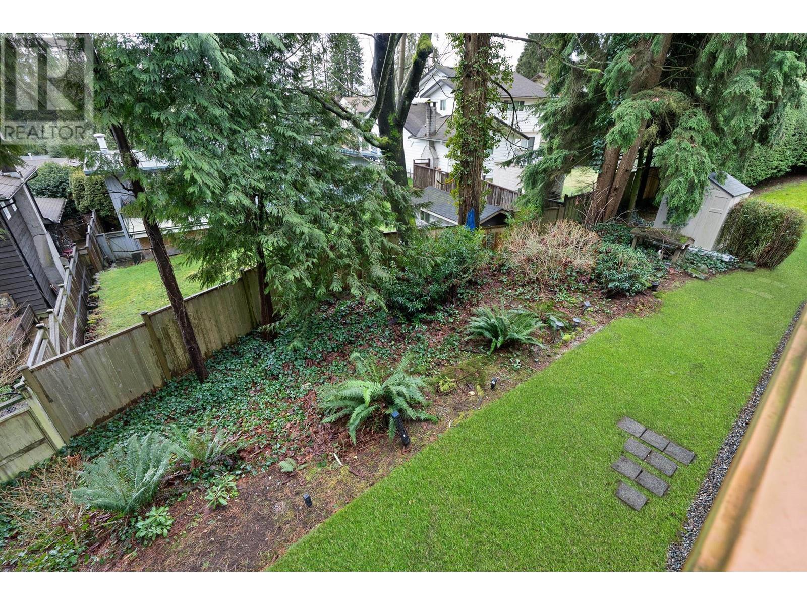 300 Loach Place, North Vancouver, British Columbia  V7G 2A3 - Photo 30 - R2970209