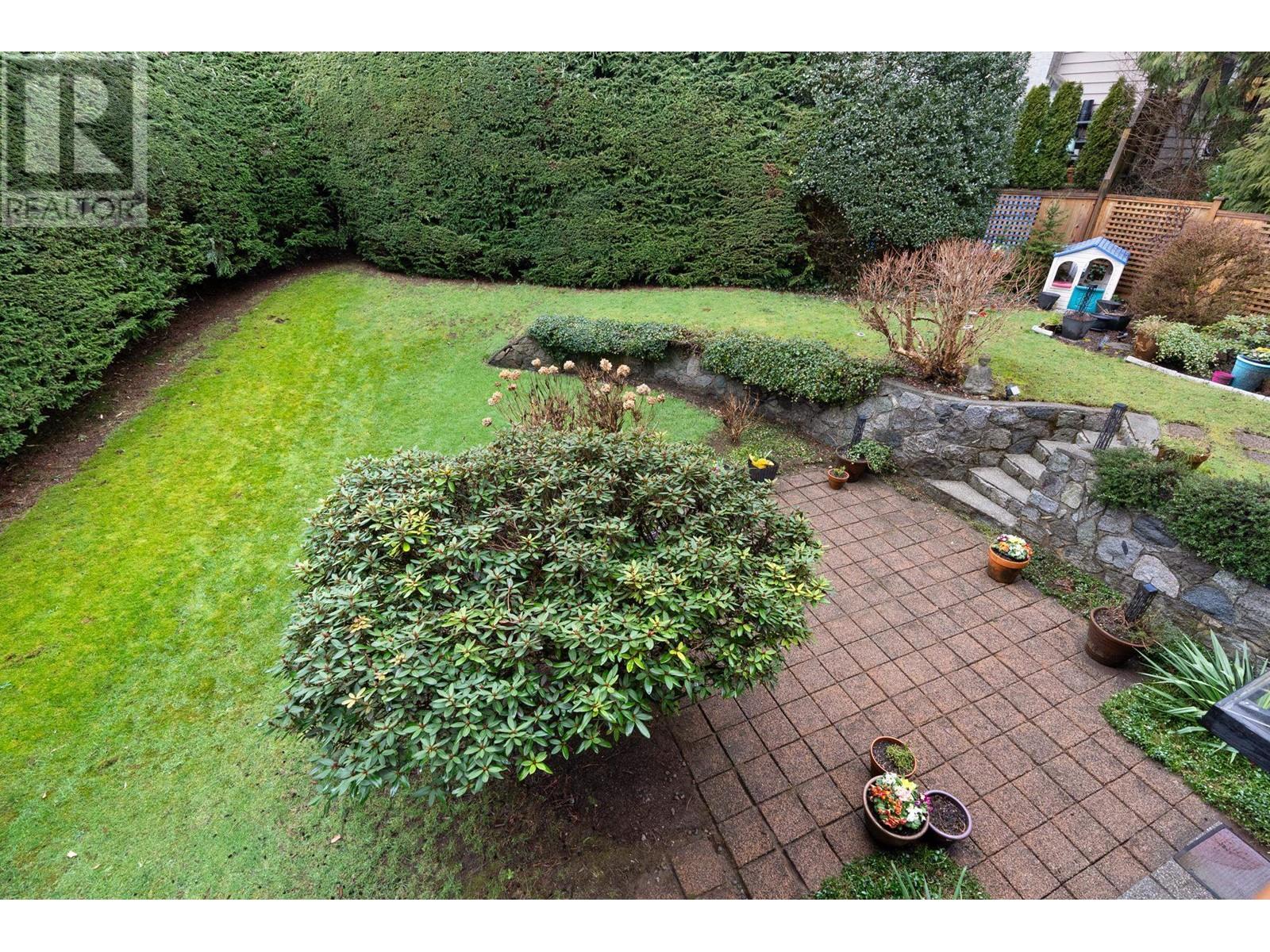 300 Loach Place, North Vancouver, British Columbia  V7G 2A3 - Photo 31 - R2970209