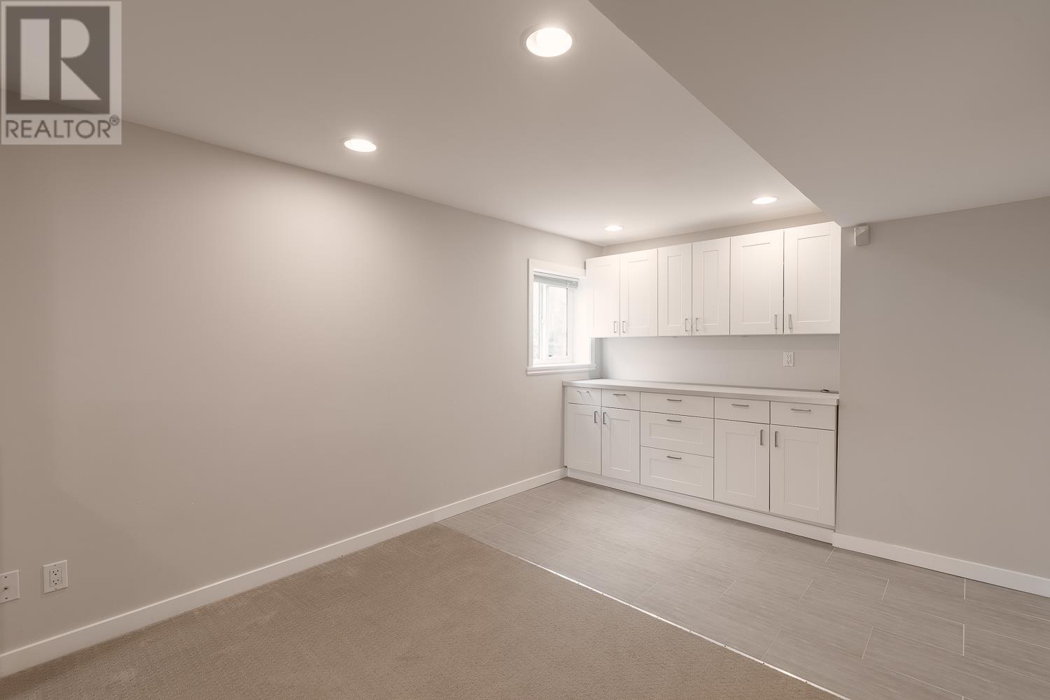 Listing Picture 28 of 33 : 2824 E 44TH AVENUE, Vancouver / 溫哥華 - 魯藝地產 Yvonne Lu Group - MLS Medallion Club Member