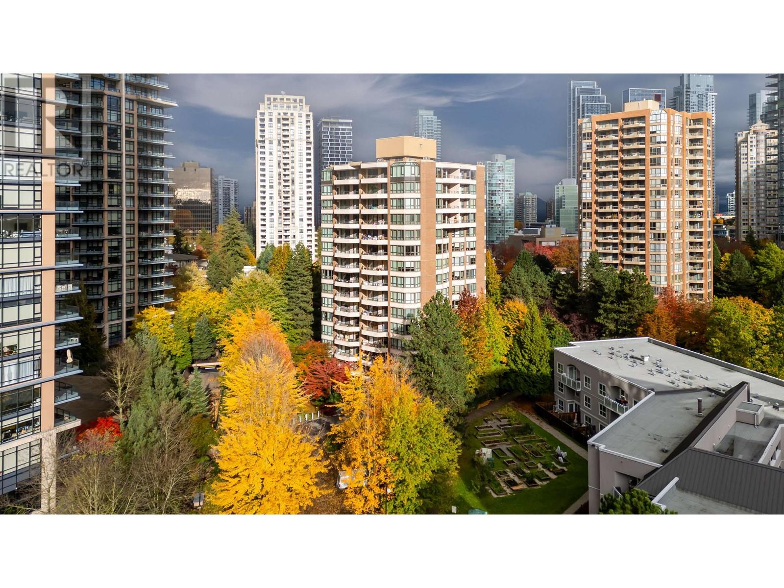 Listing Picture 32 of 40 : 802 6152 KATHLEEN AVENUE, Burnaby / 本拿比 - 魯藝地產 Yvonne Lu Group - MLS Medallion Club Member