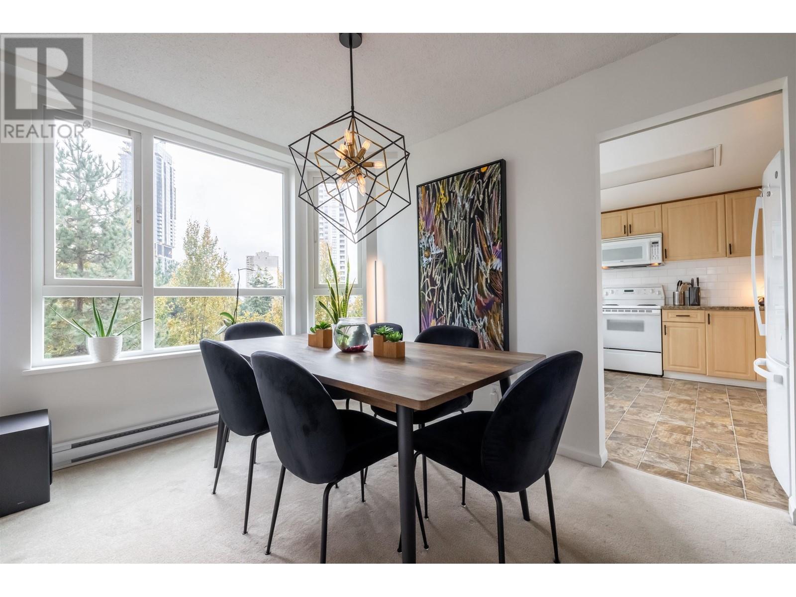 Listing Picture 9 of 40 : 802 6152 KATHLEEN AVENUE, Burnaby / 本拿比 - 魯藝地產 Yvonne Lu Group - MLS Medallion Club Member