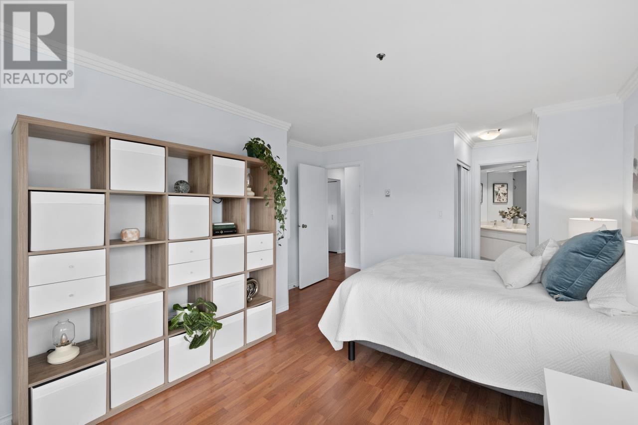 Listing Picture 15 of 32 : 207 953 W 8TH AVENUE, Vancouver / 溫哥華 - 魯藝地產 Yvonne Lu Group - MLS Medallion Club Member