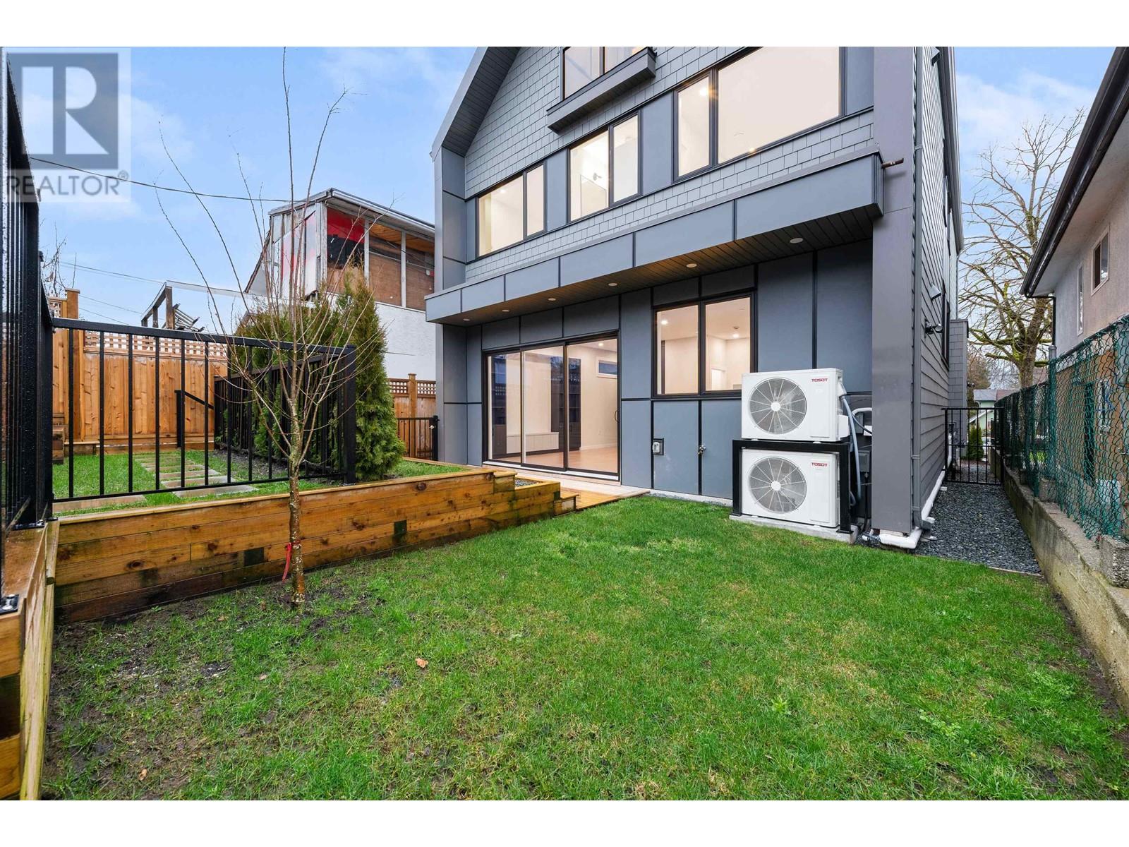 Listing Picture 33 of 40 : 2050 E 22ND AVENUE, Vancouver / 溫哥華 - 魯藝地產 Yvonne Lu Group - MLS Medallion Club Member