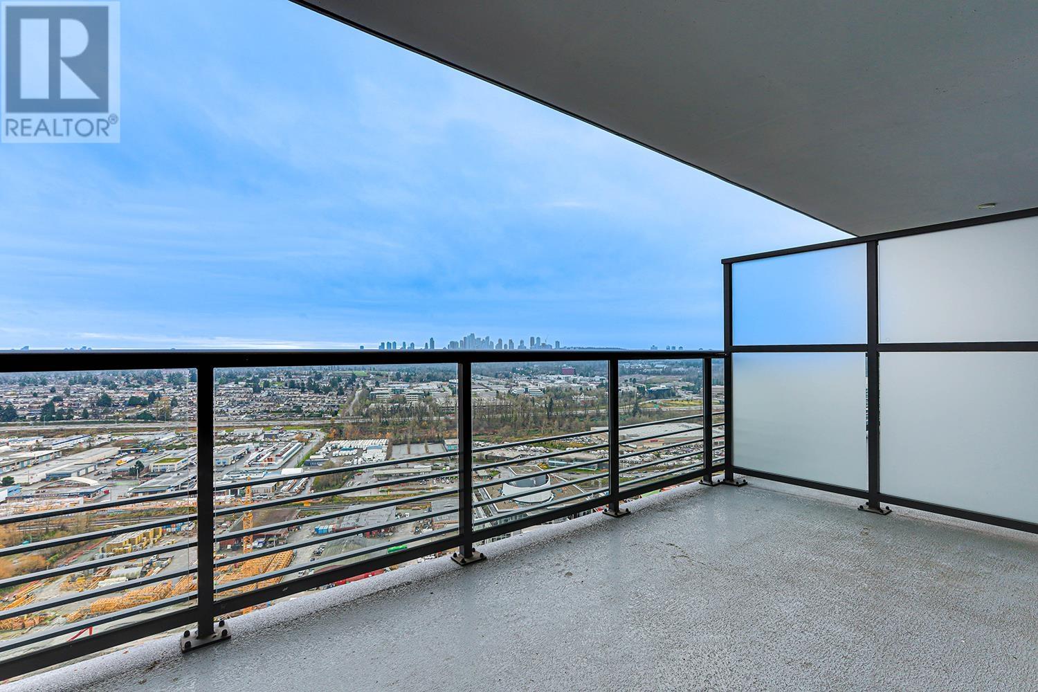 Listing Picture 14 of 30 : 2912 4730 LOUGHEED HIGHWAY, Burnaby / 本拿比 - 魯藝地產 Yvonne Lu Group - MLS Medallion Club Member